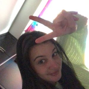 Meet your Posher, Charlotte